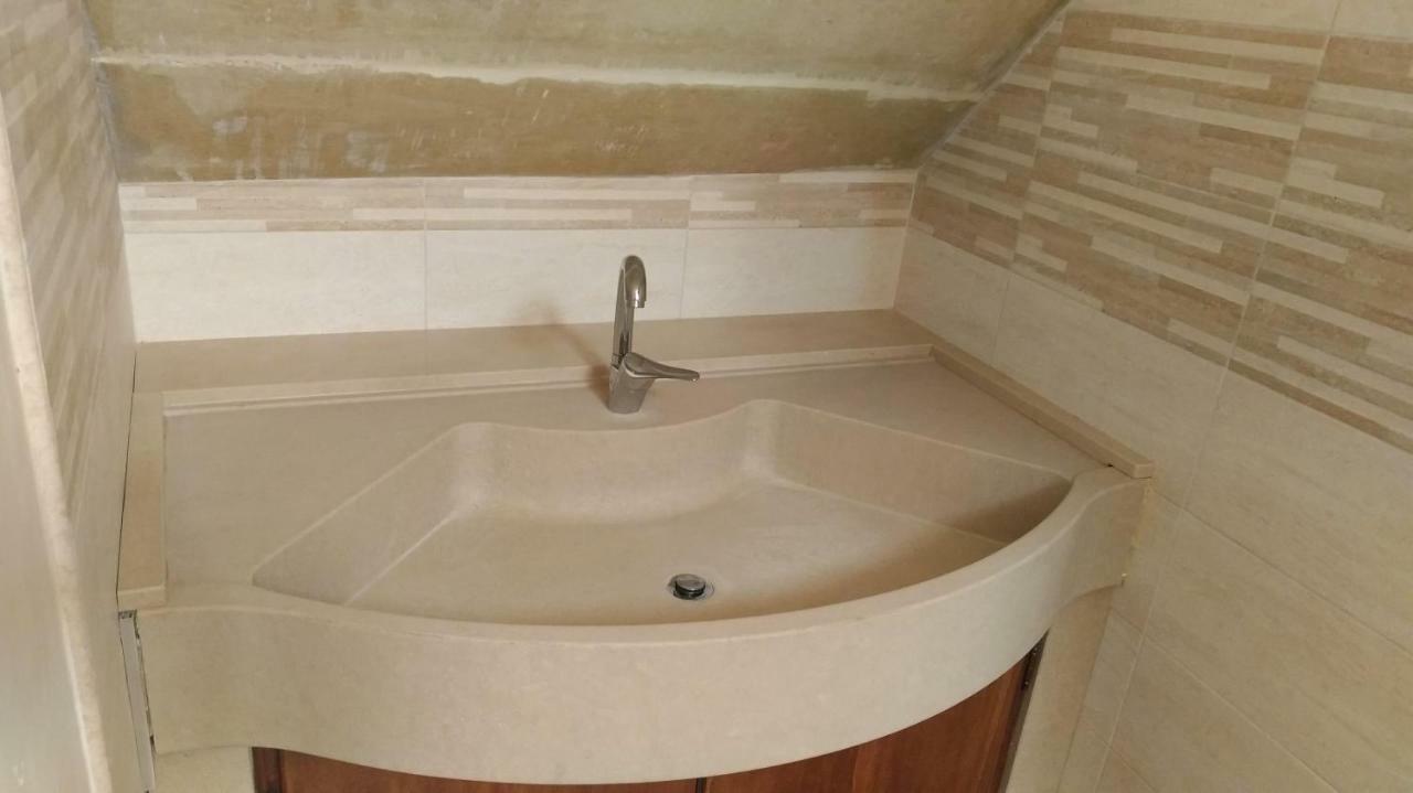 La Terrazza Sul Castello Apartment Palmariggi Екстериор снимка